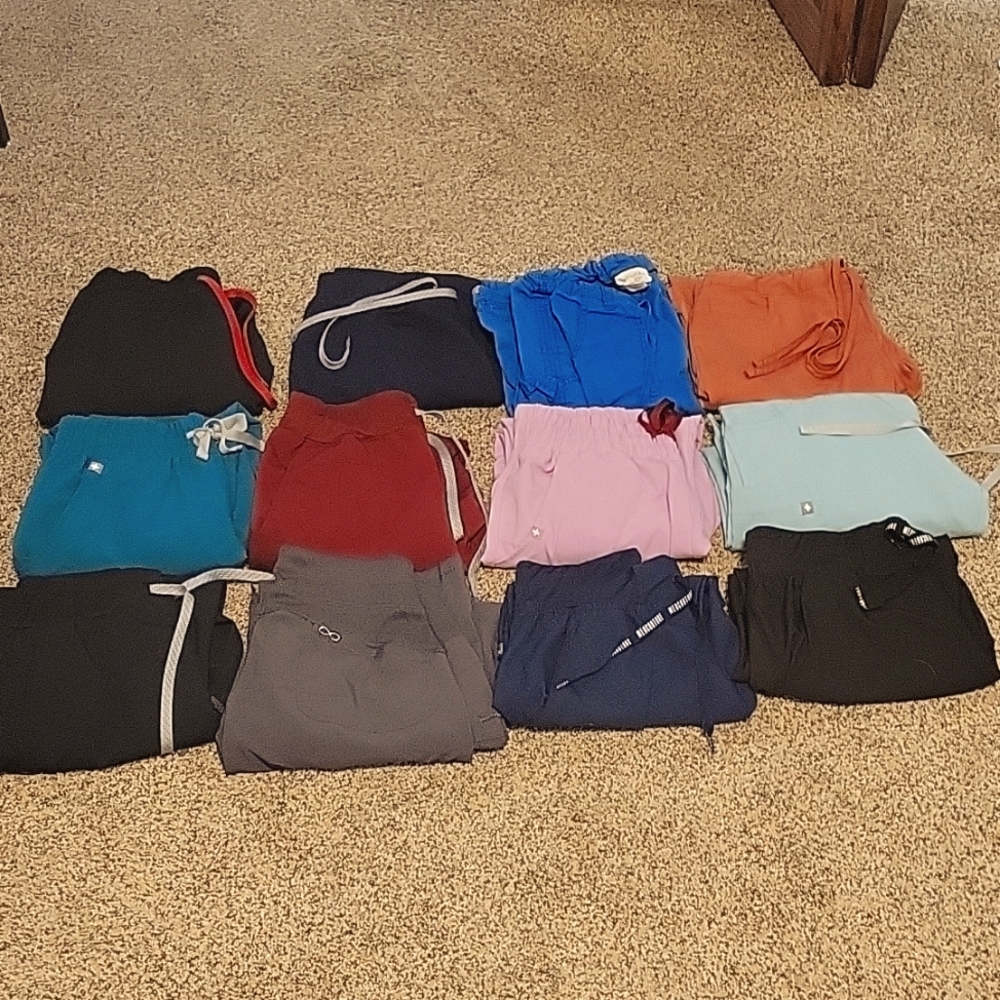 16 pairs of scrub pants Figs, Fabletics, etc